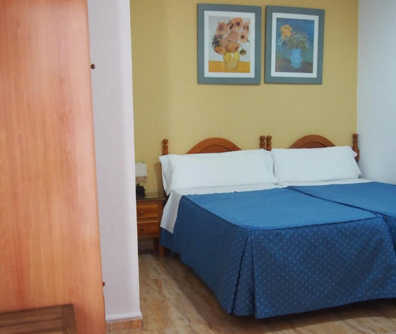 Hostal Fantoni Cádis Casa de hóspedes